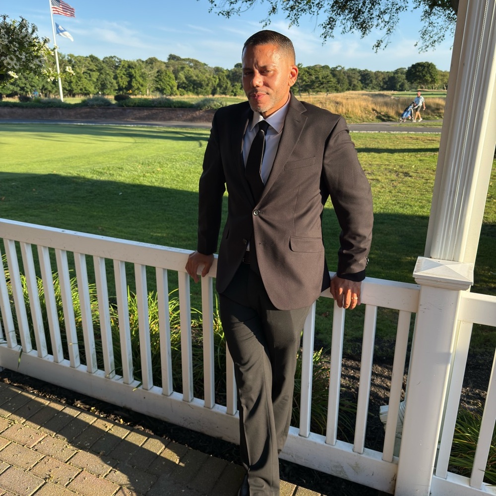 Meet your Posher, Anthony